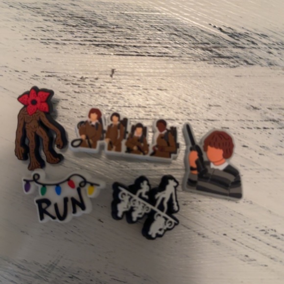 Stranger things croc shoe charms new lot of 5 - Picture 2 of 2